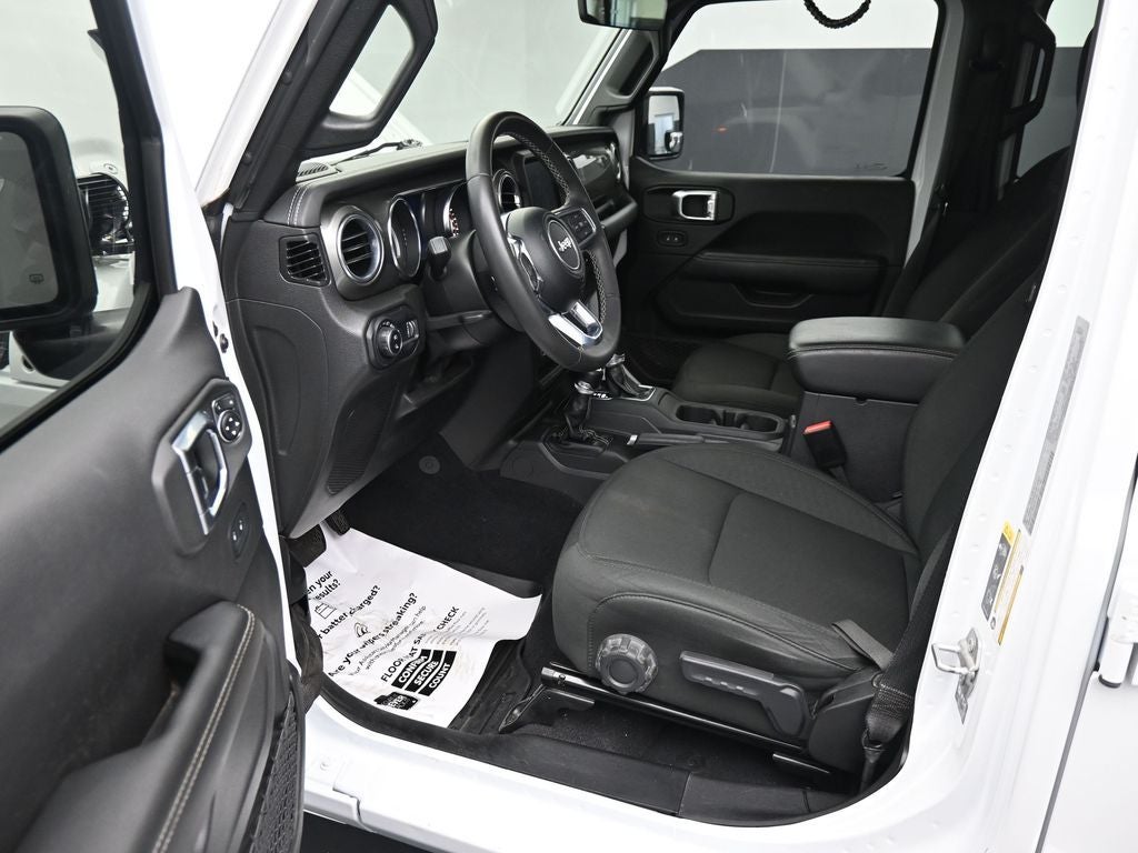 2023 Jeep Gladiator Overland