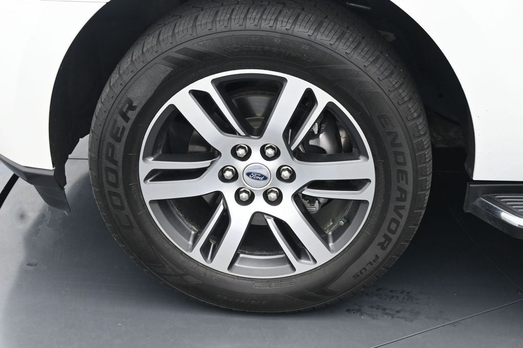 2023 Ford Expedition XLT