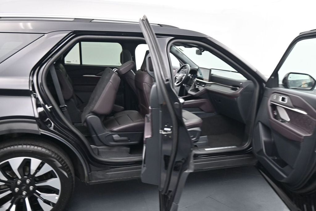 2025 Ford Explorer Platinum 3RD ROW 2ND ROW HEATED