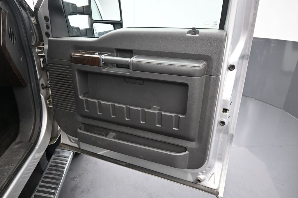 2014 Ford Super Duty F-250 Pickup Platinum