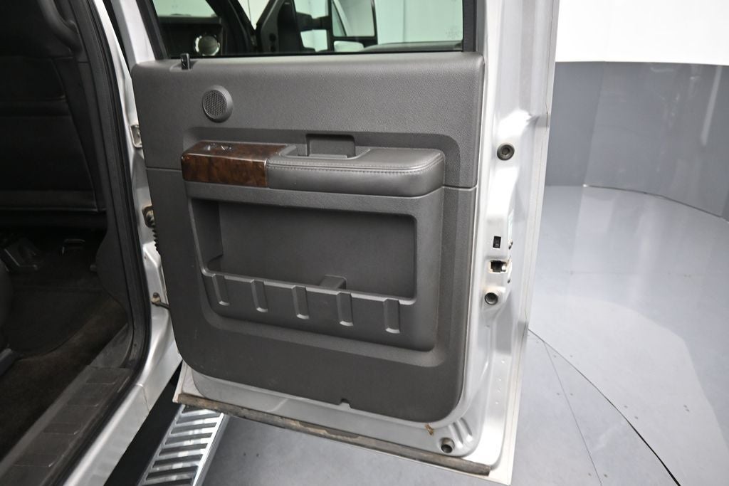2014 Ford Super Duty F-250 Pickup Platinum