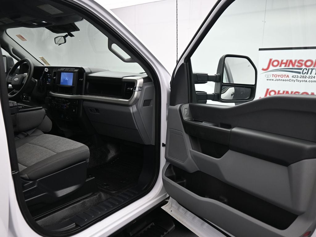 2024 Ford Super Duty F-250 Pickup XL