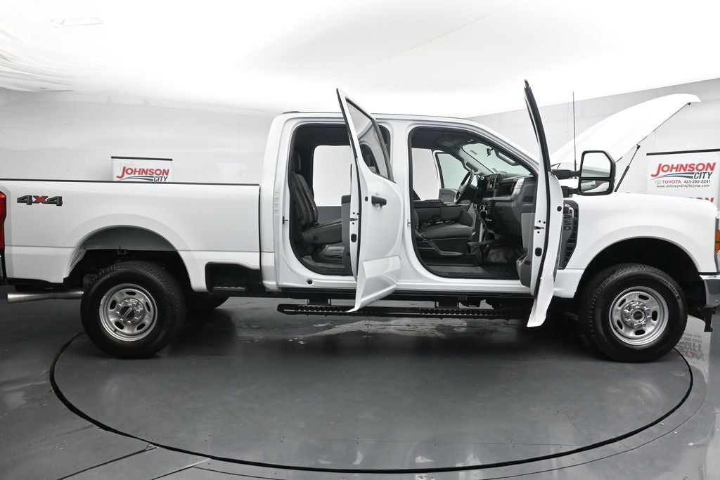 2024 Ford Super Duty F-250 Pickup XL