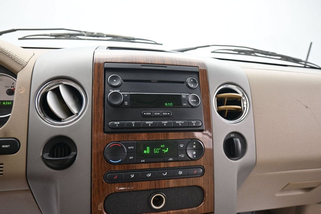 2004 Ford F-150 XLT