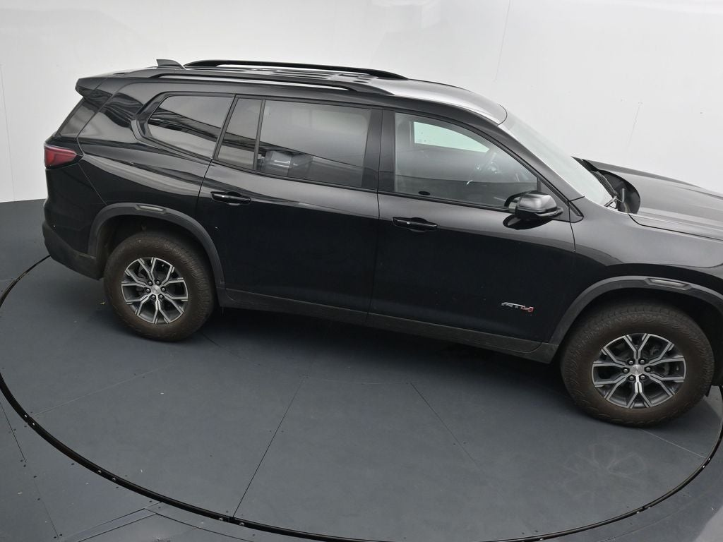2024 GMC Acadia AT4