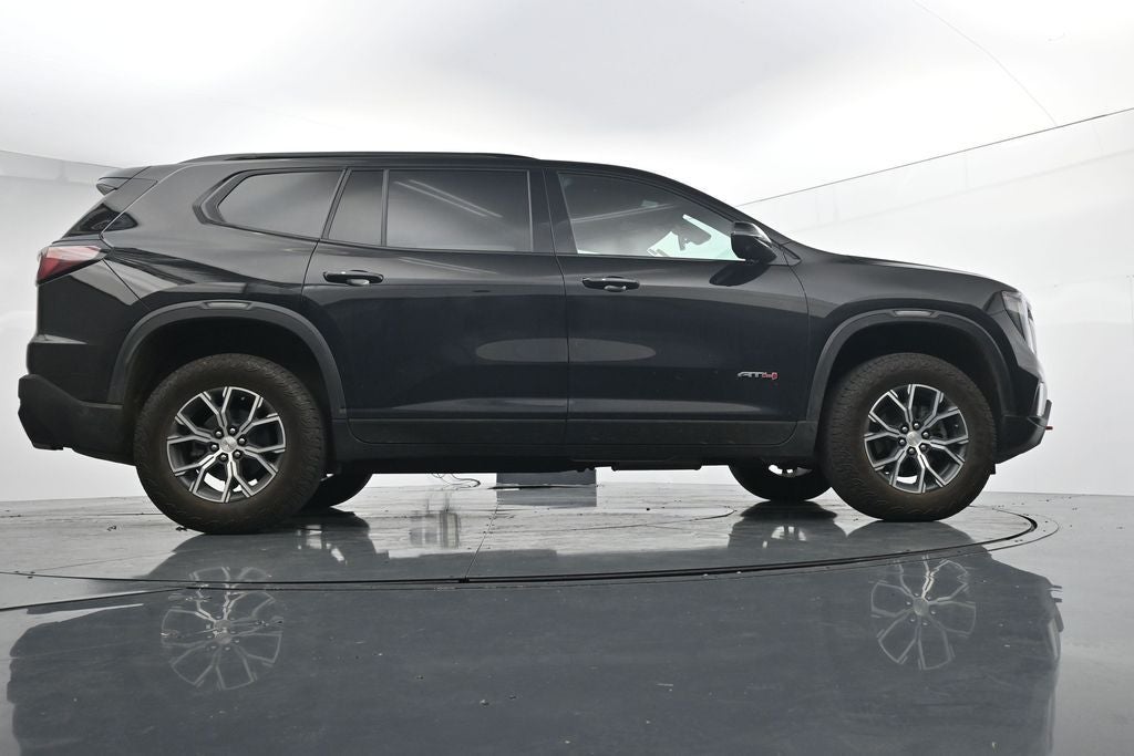 2024 GMC Acadia AT4