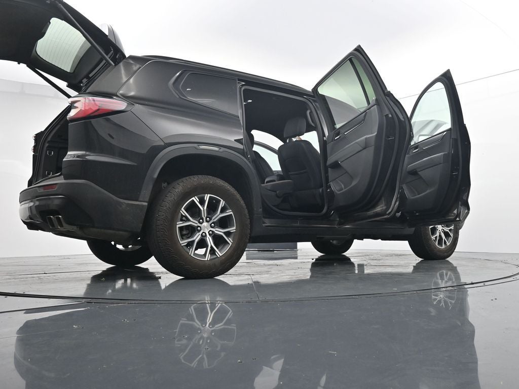 2024 GMC Acadia AT4