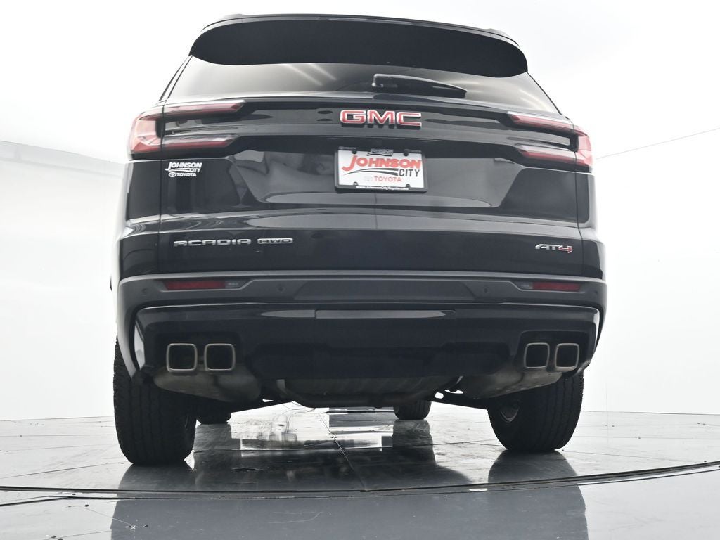 2024 GMC Acadia AT4