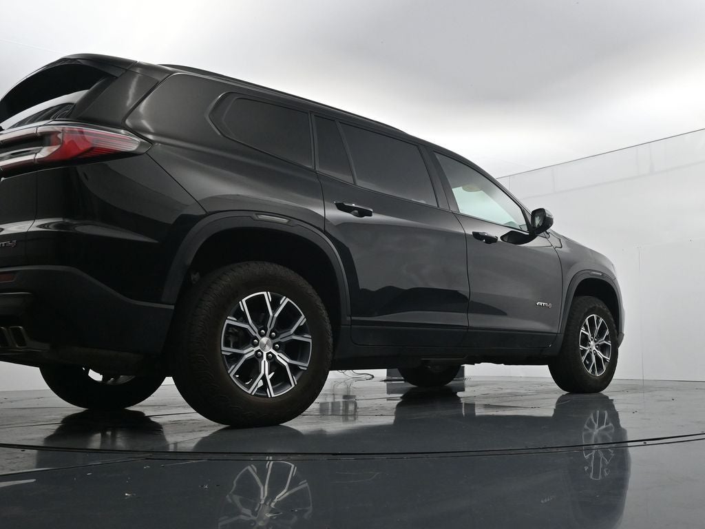2024 GMC Acadia AT4