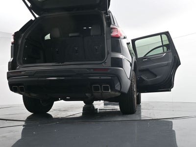 2024 GMC Acadia AT4