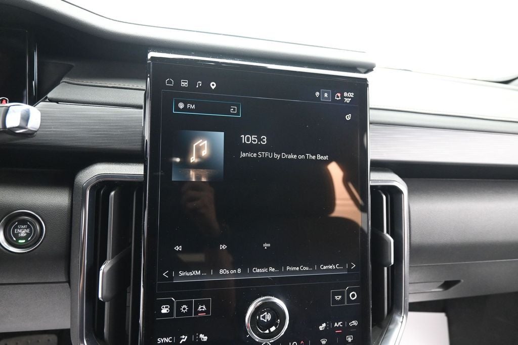 2025 GMC Acadia AT4