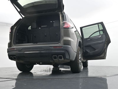 2025 GMC Acadia AT4