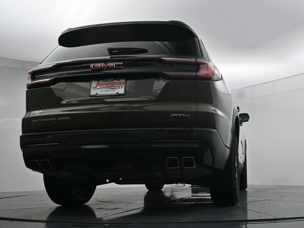 2025 GMC Acadia AT4
