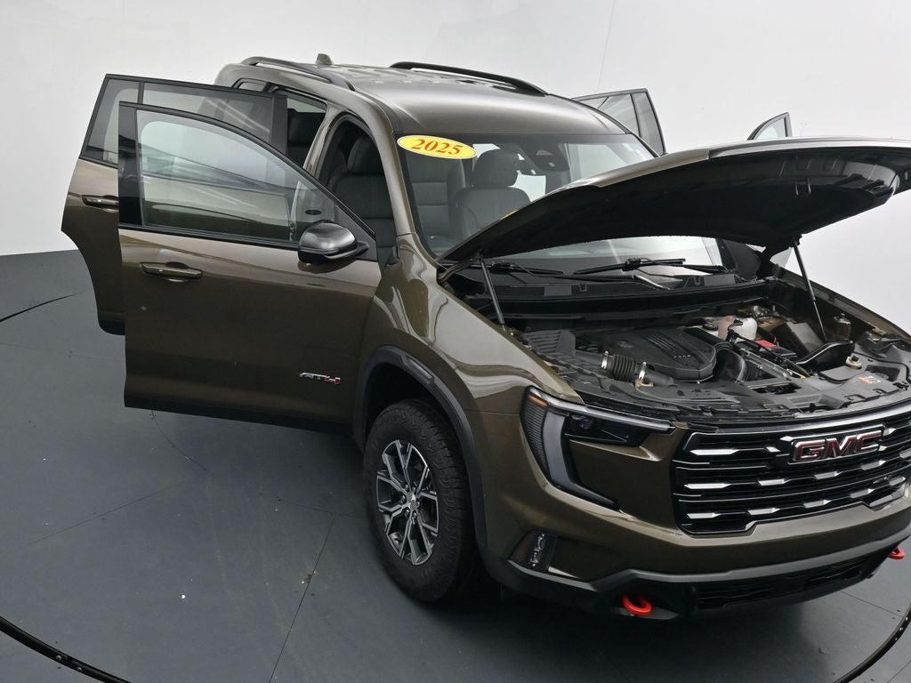 2025 GMC Acadia AT4