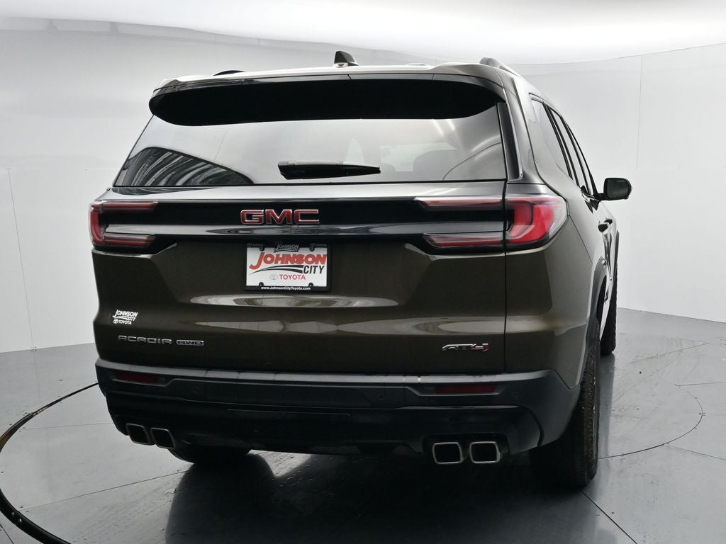 2025 GMC Acadia AT4