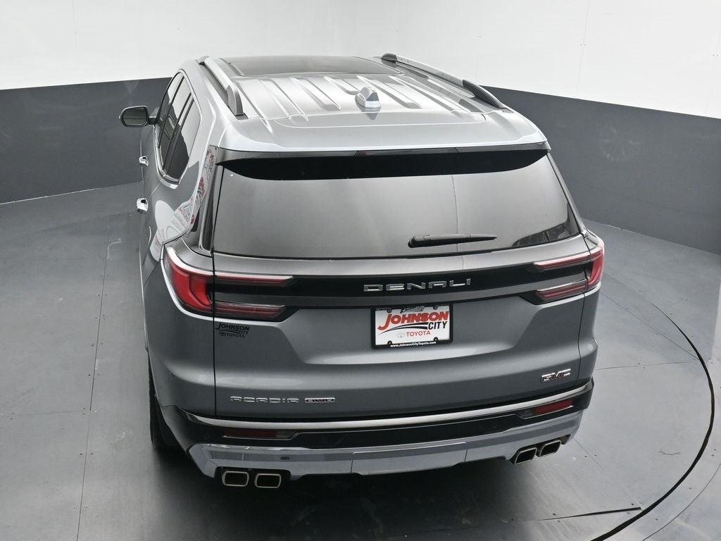 2024 GMC Acadia Denali