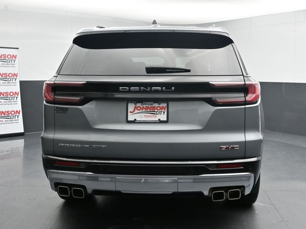 2024 GMC Acadia Denali