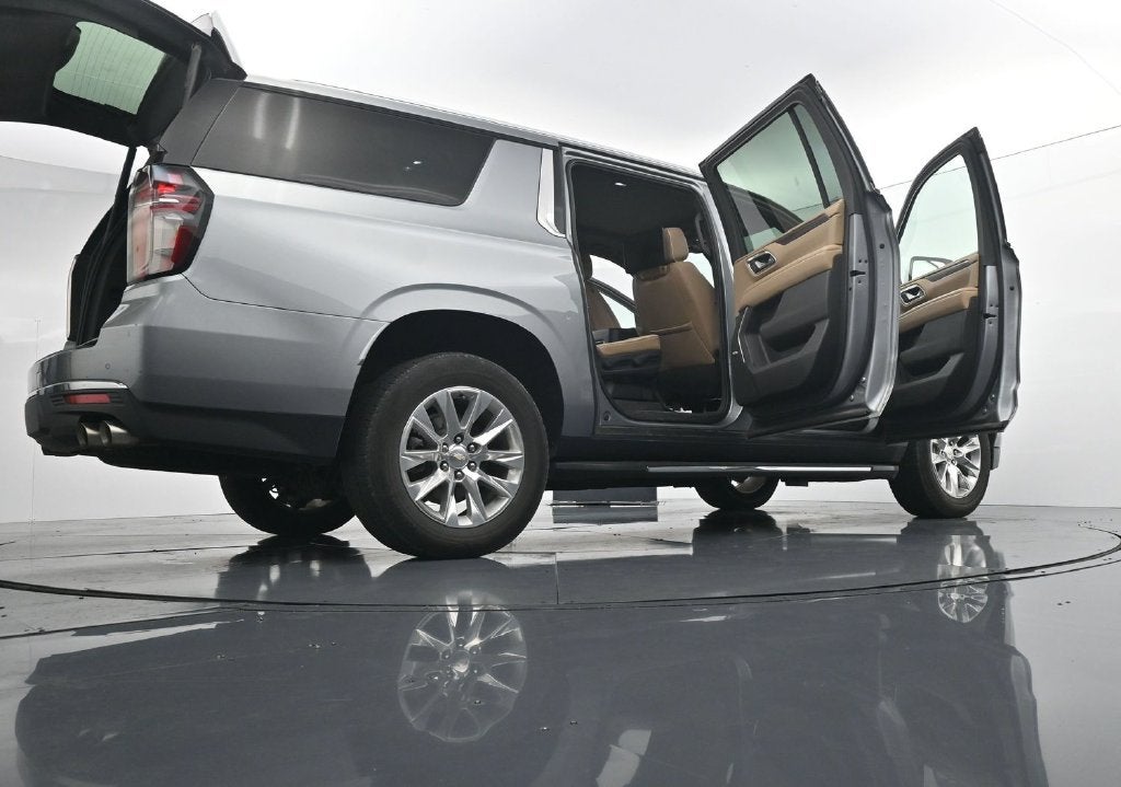 2023 Chevrolet Suburban Premier