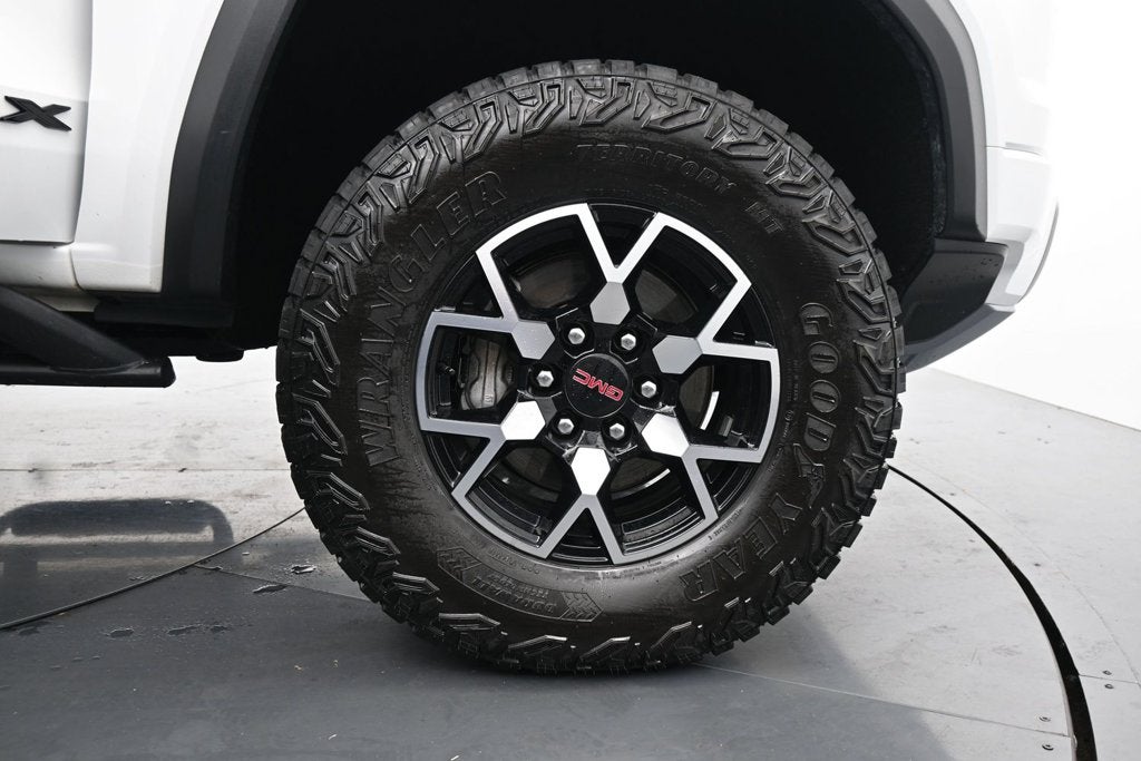 2024 GMC Canyon AT4X