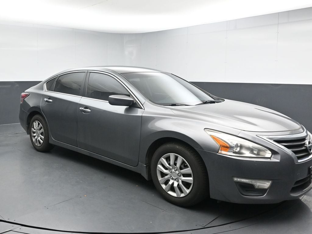 2015 Nissan Altima 2.5 S's photo