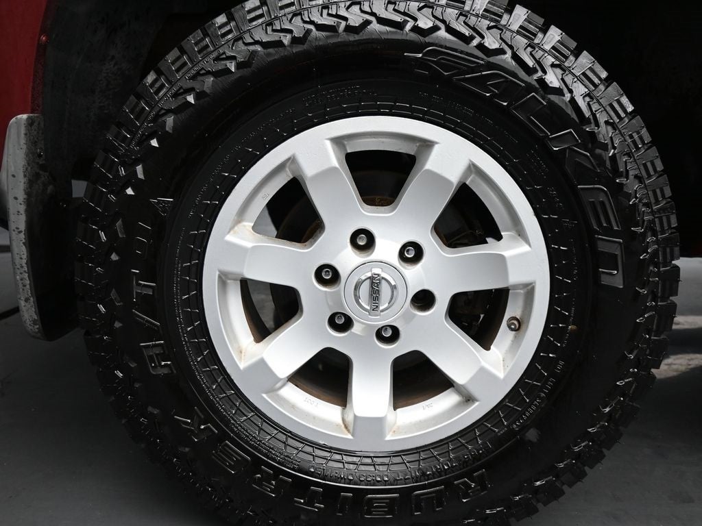 2004 Nissan Titan LE