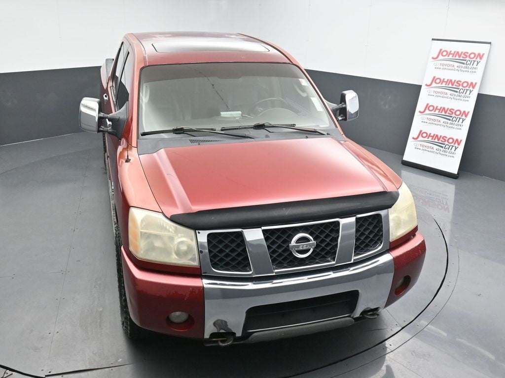 2004 Nissan Titan LE