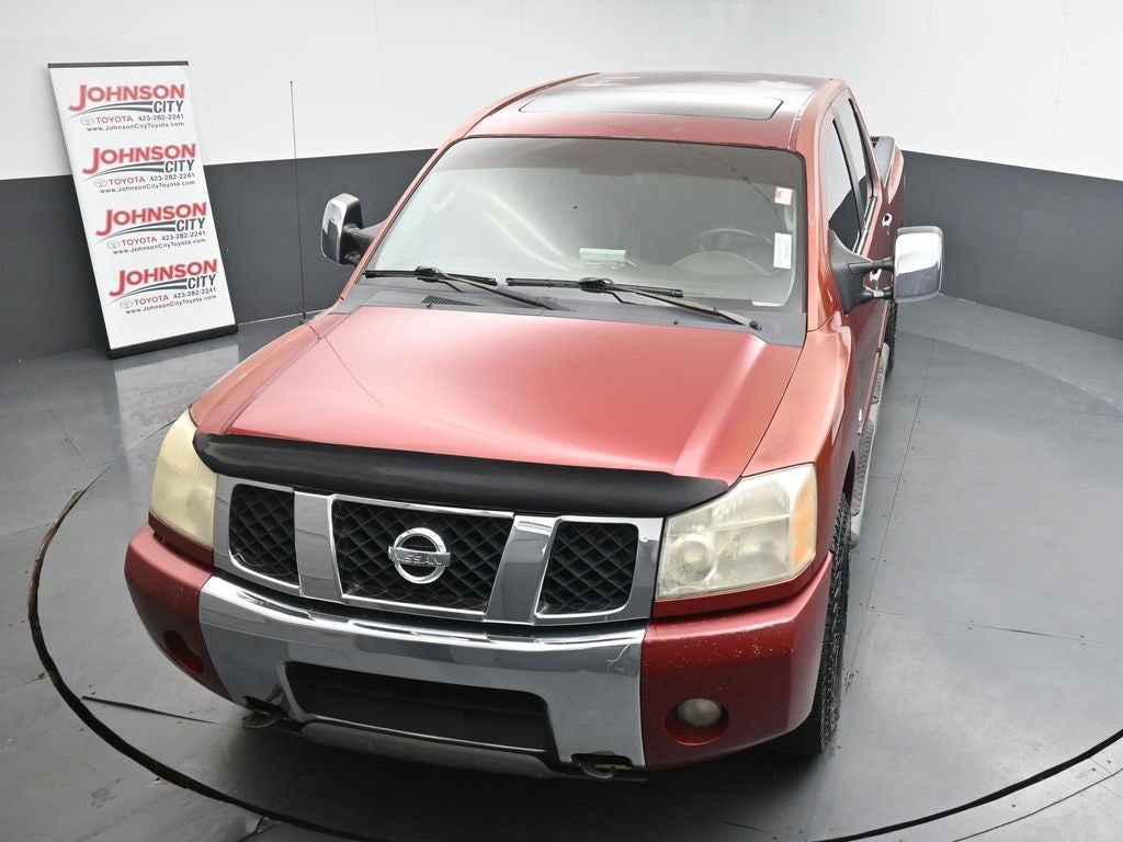 2004 Nissan Titan LE