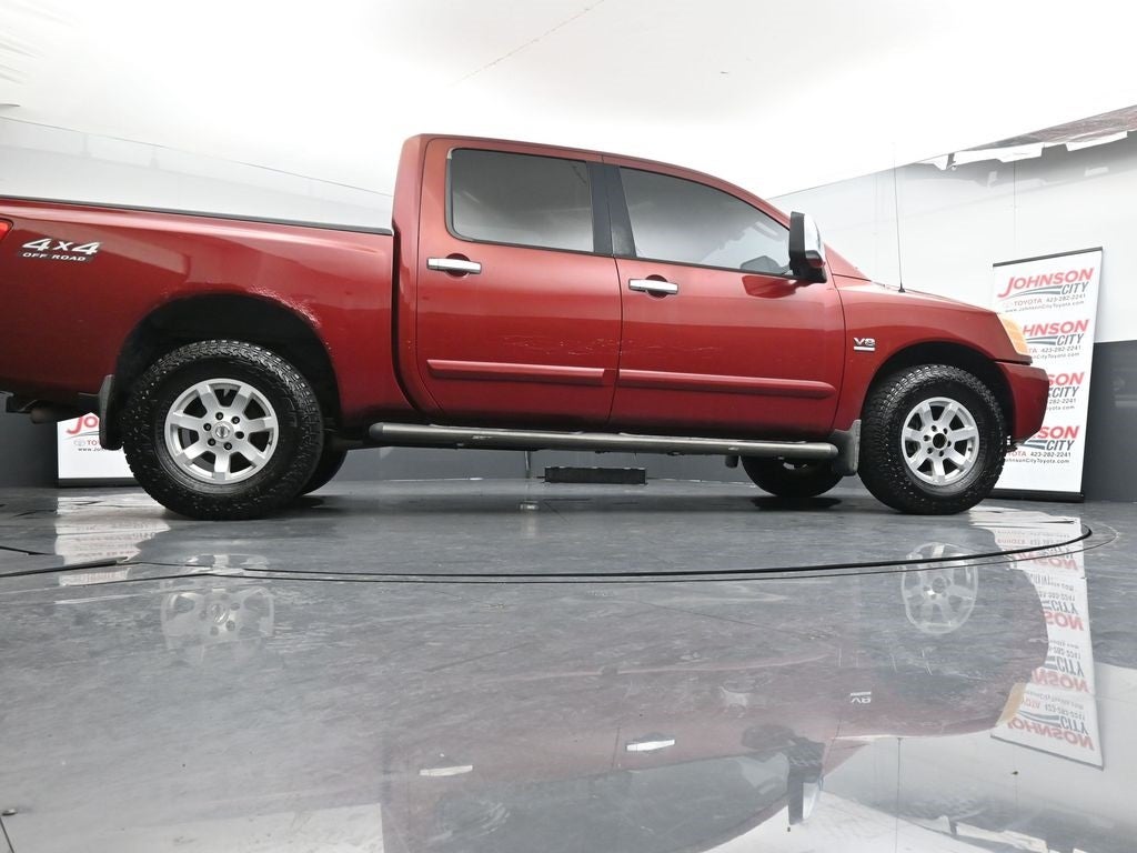 2004 Nissan Titan LE