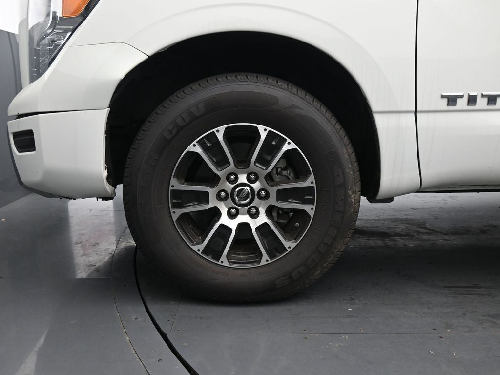 2022 Nissan Titan SV