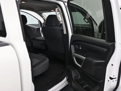 2022 Nissan Titan SV