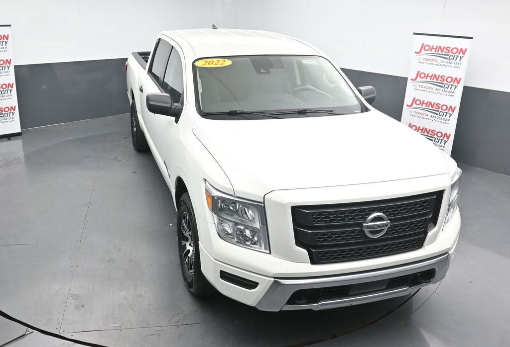 2022 Nissan Titan SV