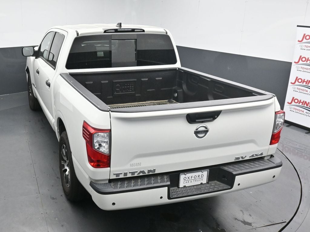 2022 Nissan Titan SV