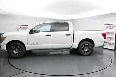 2022 Nissan Titan SV