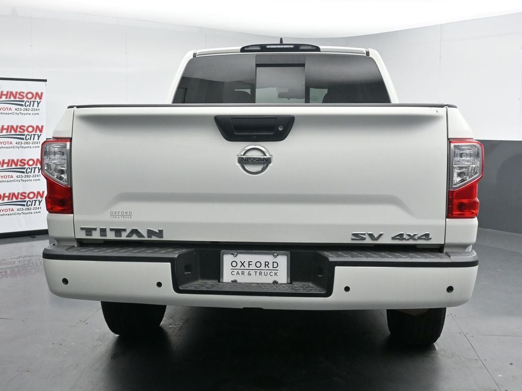 2022 Nissan Titan SV