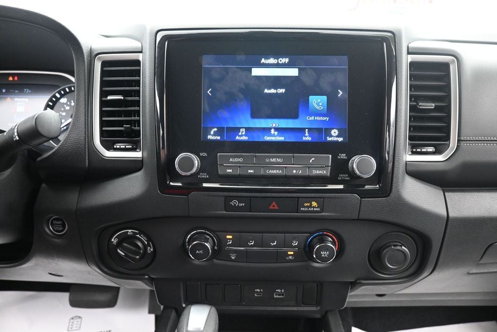 2023 Nissan Frontier SV