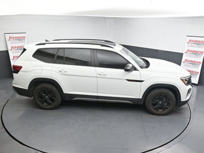 2024 Volkswagen Atlas 2.0T Peak Edition SE w/Technology