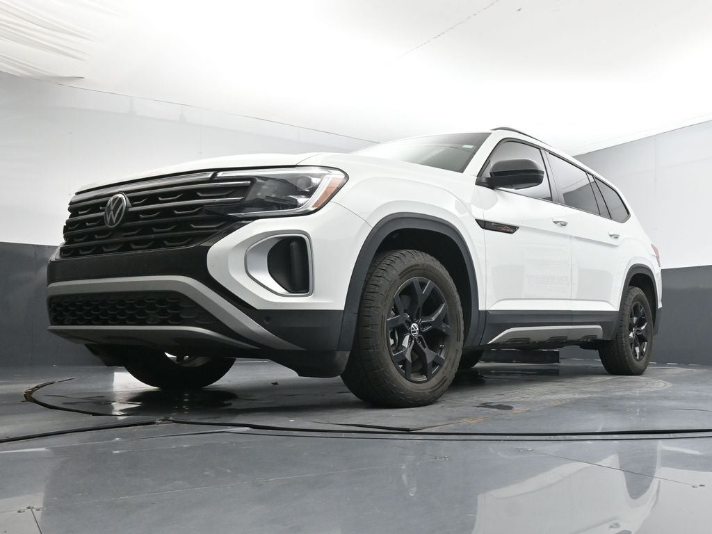 2024 Volkswagen Atlas 2.0T Peak Edition SE w/Technology
