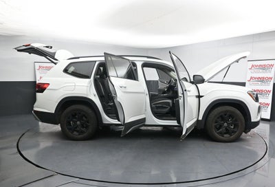 2024 Volkswagen Atlas 2.0T Peak Edition SE w/Technology