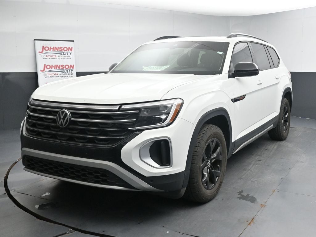 2024 Volkswagen Atlas 2.0T Peak Edition SE w/Technology