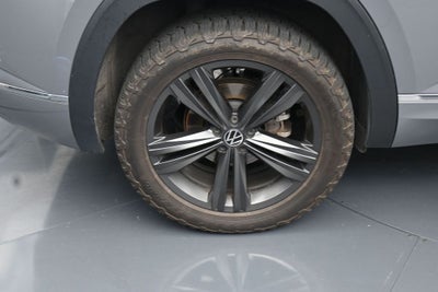 2022 Volkswagen Atlas Cross Sport 2.0T SEL R-Line
