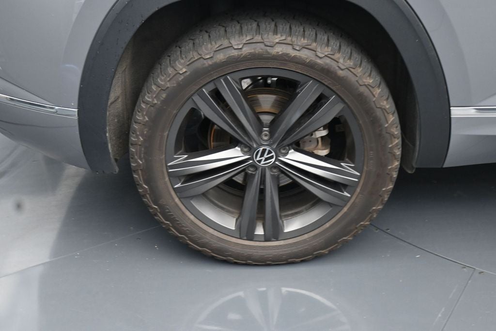 2022 Volkswagen Atlas Cross Sport 2.0T SEL R-Line