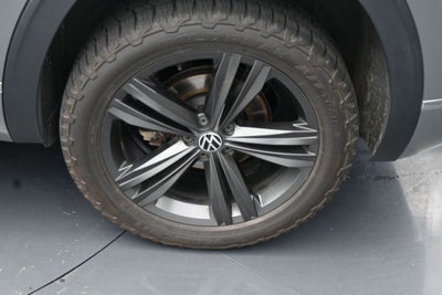 2022 Volkswagen Atlas Cross Sport 2.0T SEL R-Line