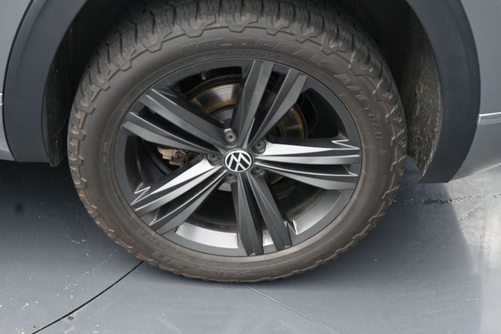 2022 Volkswagen Atlas Cross Sport 2.0T SEL R-Line