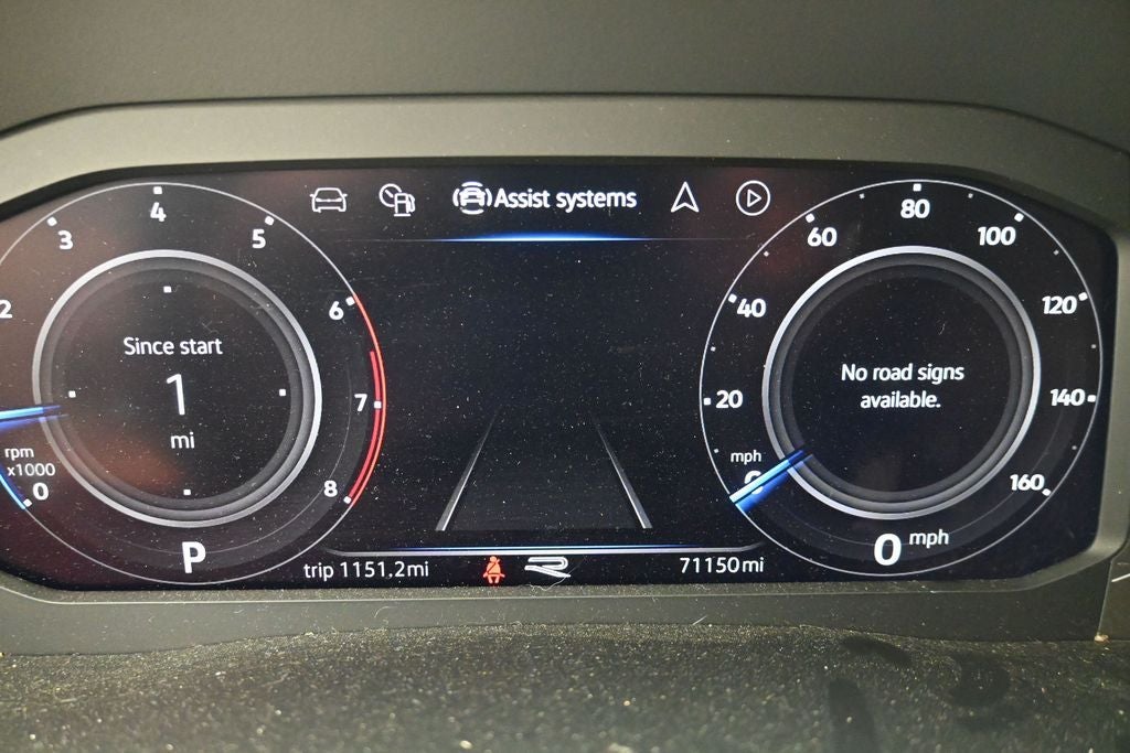 2022 Volkswagen Atlas Cross Sport 2.0T SEL R-Line