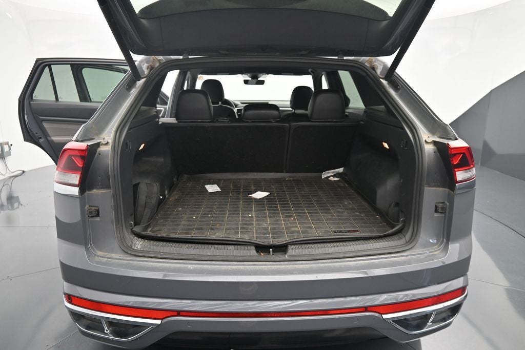 2022 Volkswagen Atlas Cross Sport 2.0T SEL R-Line