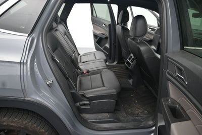 2022 Volkswagen Atlas Cross Sport 2.0T SEL R-Line