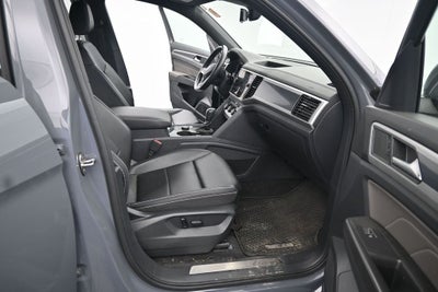 2022 Volkswagen Atlas Cross Sport 2.0T SEL R-Line