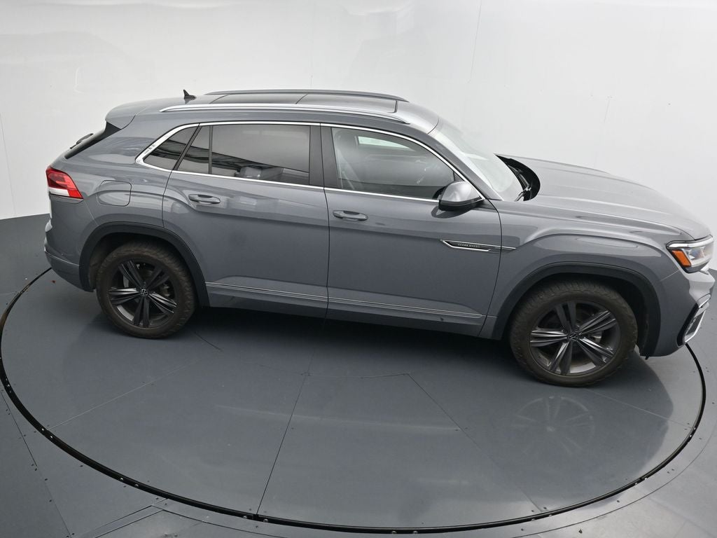 2022 Volkswagen Atlas Cross Sport 2.0T SEL R-Line