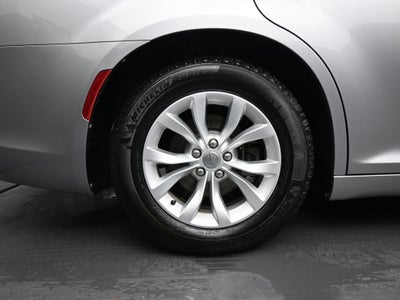 2015 Chrysler 300 Limited