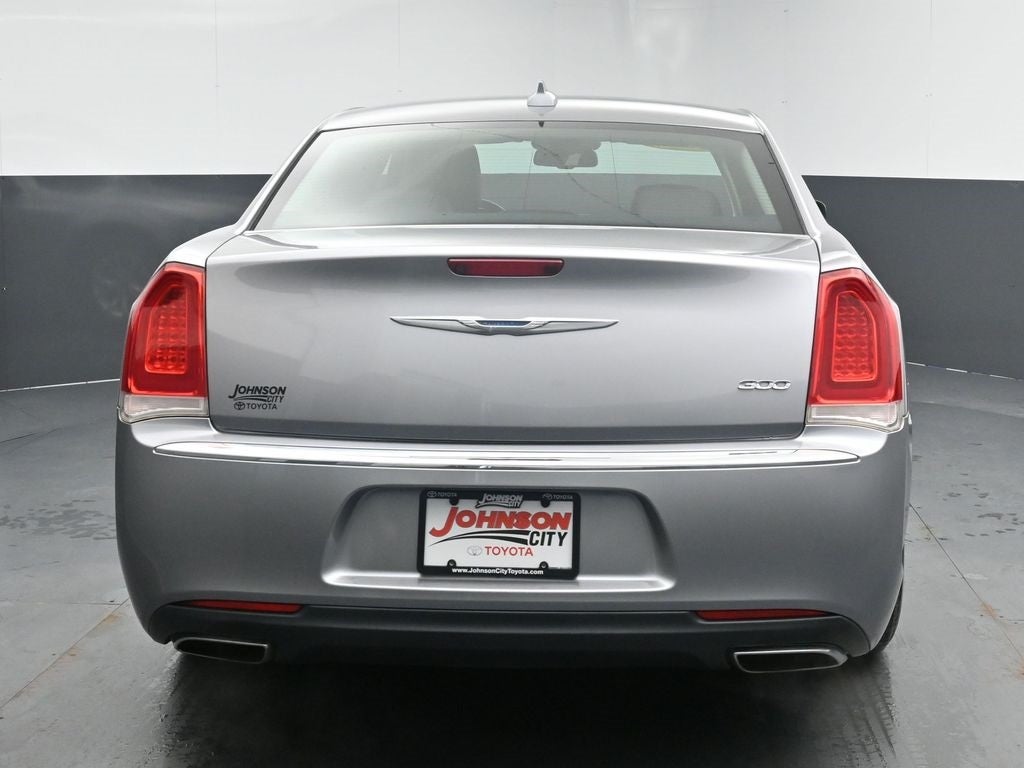 2015 Chrysler 300 Limited
